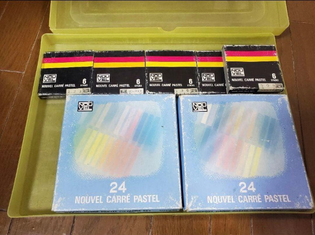 150色　ホルベイン　ソフトパステル　木製ケース付き