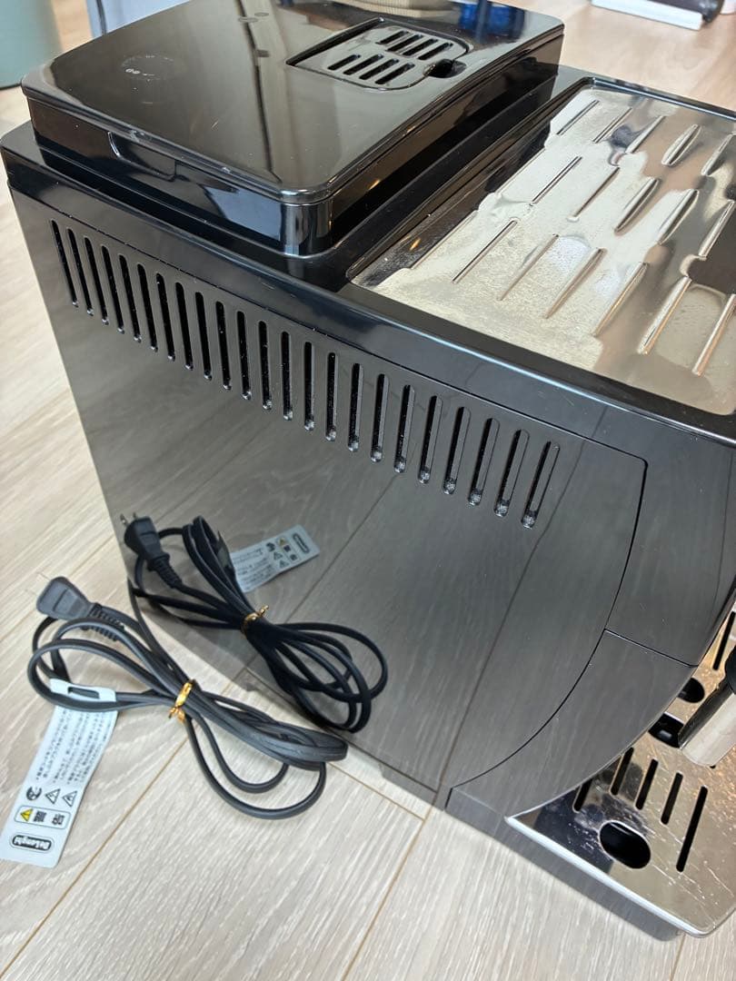 デロンギ 全自動エスプレッソマシン Magnifica S ECAM23120B