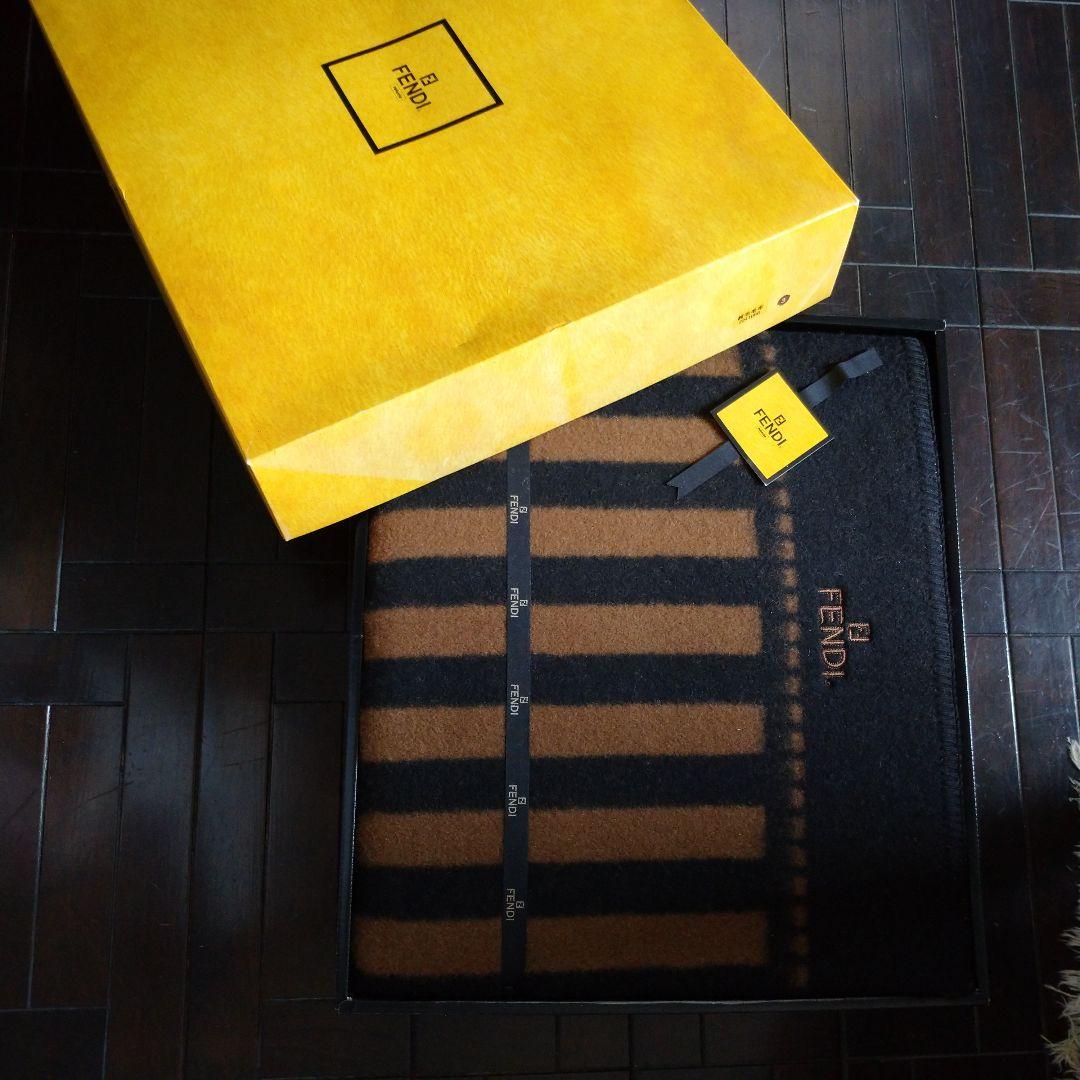 FENDI ウール毛布　大特価です✨