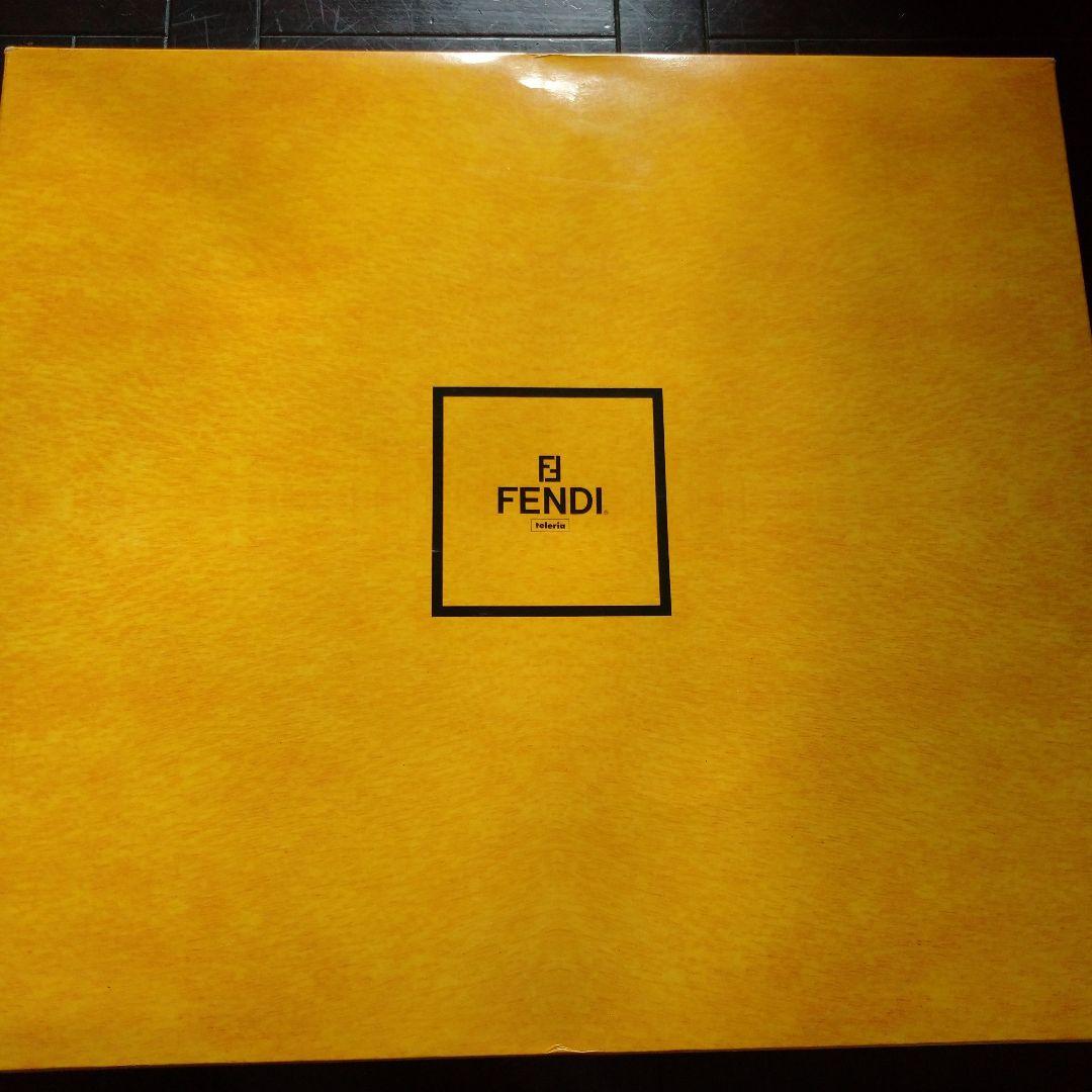 FENDI ウール毛布　大特価です✨