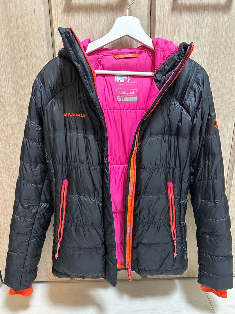 MAMMUT EIGETEXTREMEブラック ピンク ダウンジャケット