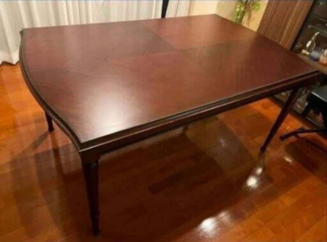 【関東圏限定】天然木 矢羽根貼り ダイニングテーブル 150cm 象嵌風