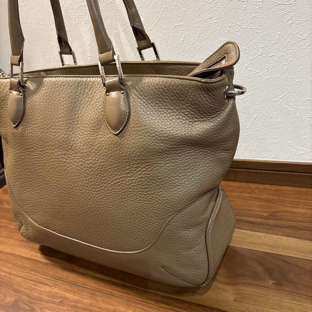 ペッレモルビダ メイデン ボヤージュ シュリンクレザートートバッグ レザー本革製