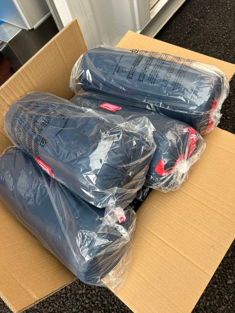 未開封 コールマン 寝袋 4個セット　C15