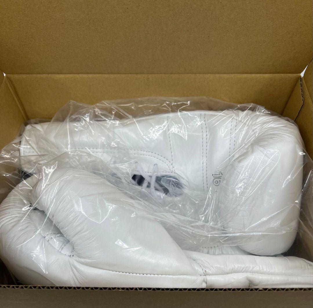 Winning グローブ 16オンス ホワイト ひも式