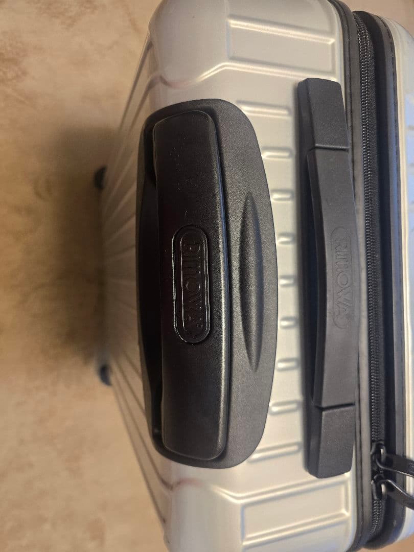 RIMOWA SALSA CABIN　リモワ サルサ キャビン