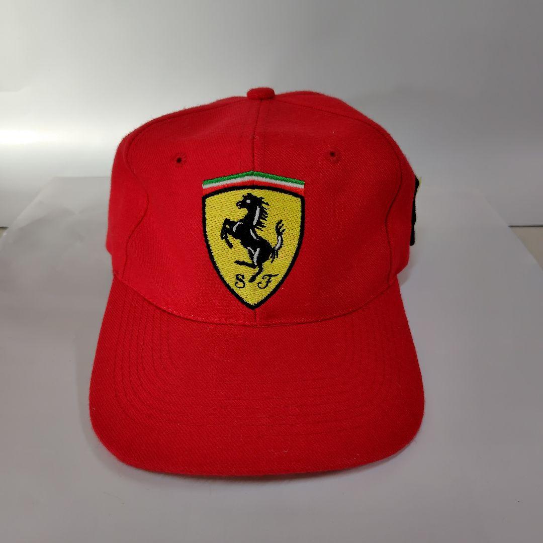 フェラーリフォトフレーム(新品)とF1キャップ(2回使用)