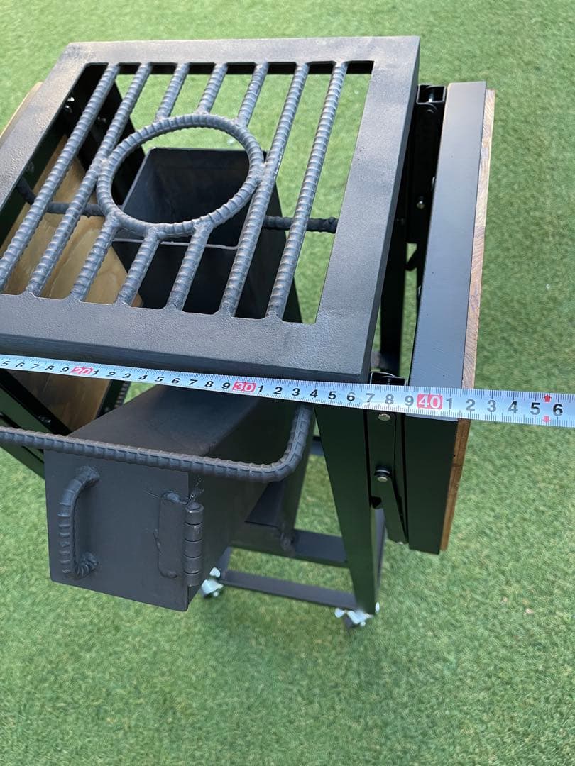 移動式折りたたみテーブル付きロケットストーブ