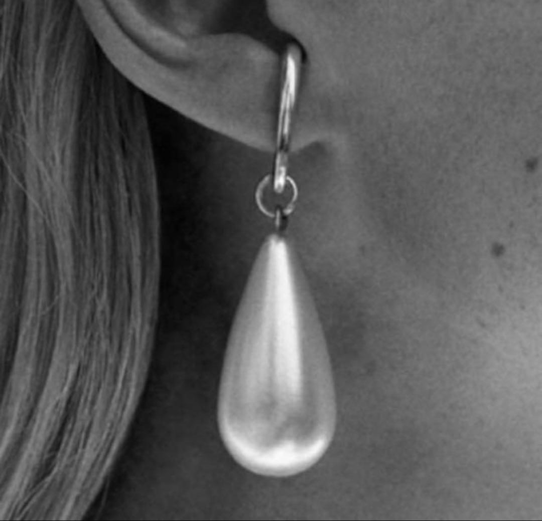 SOPHIE BUHAI パールドロップピアス