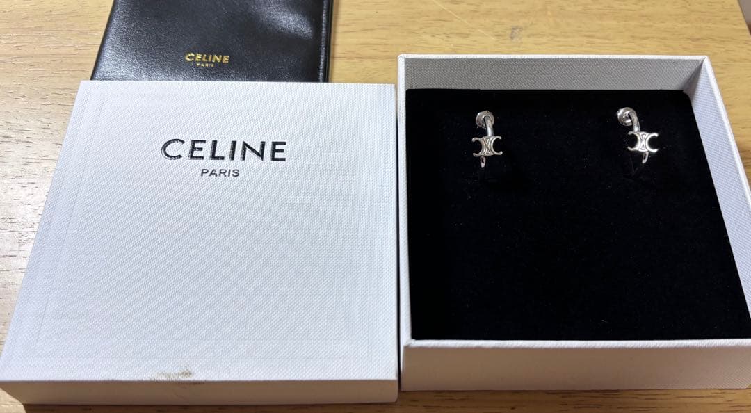 ギ*ン様 CELINE シルバーピアス 箱付き