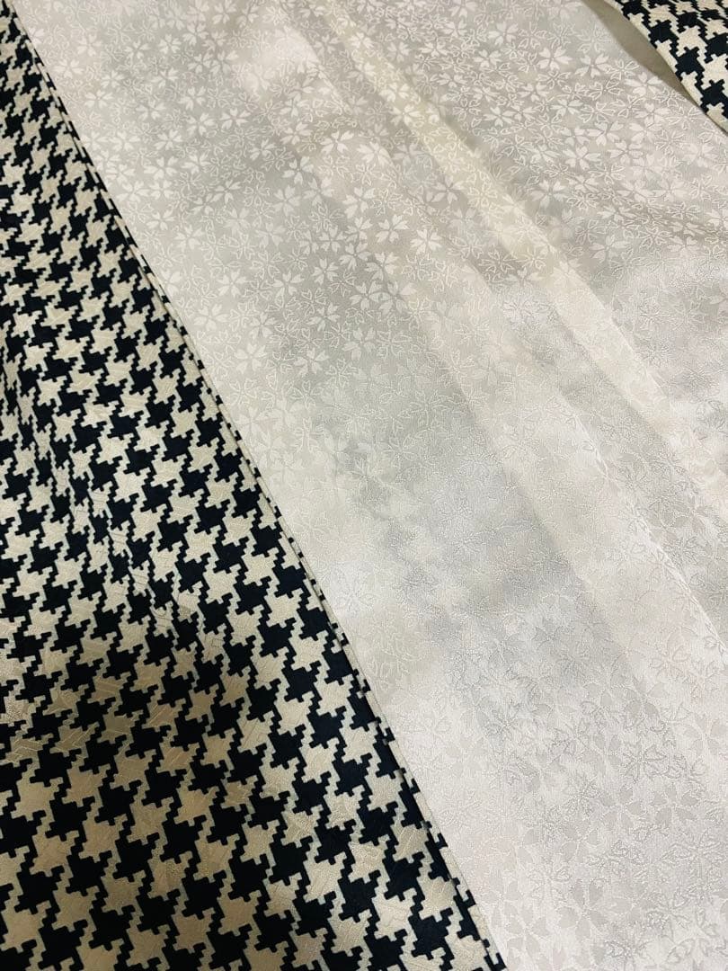 卒業式　成人式　振袖 千鳥格子柄