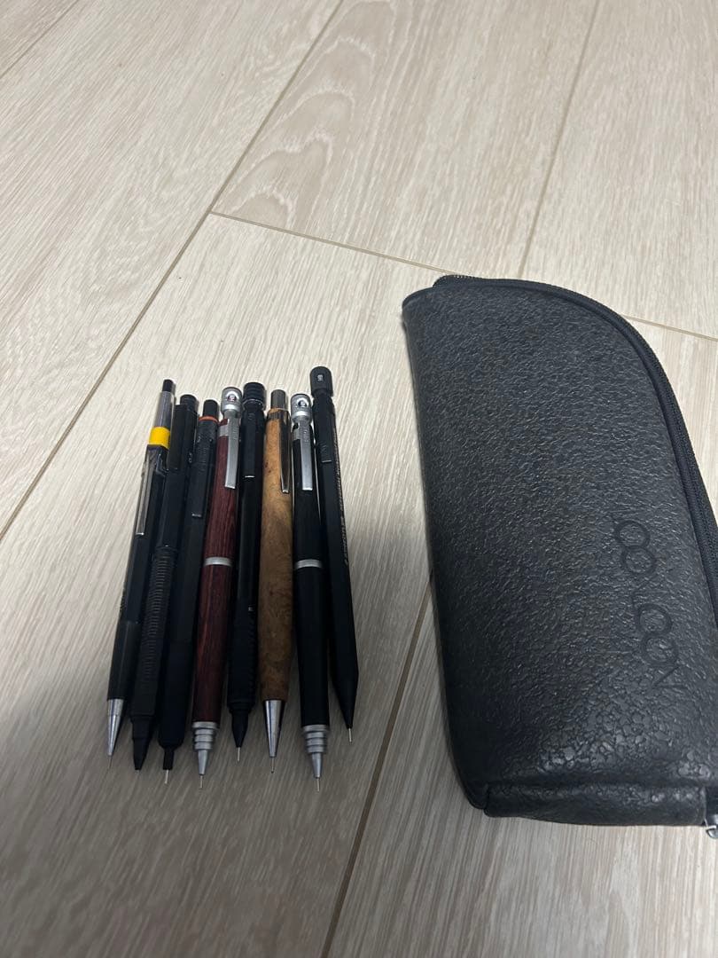 シャーペンまとめ売り 筆箱付き