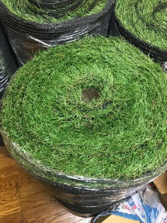 人工芝　1m × 10m 高さ　5本