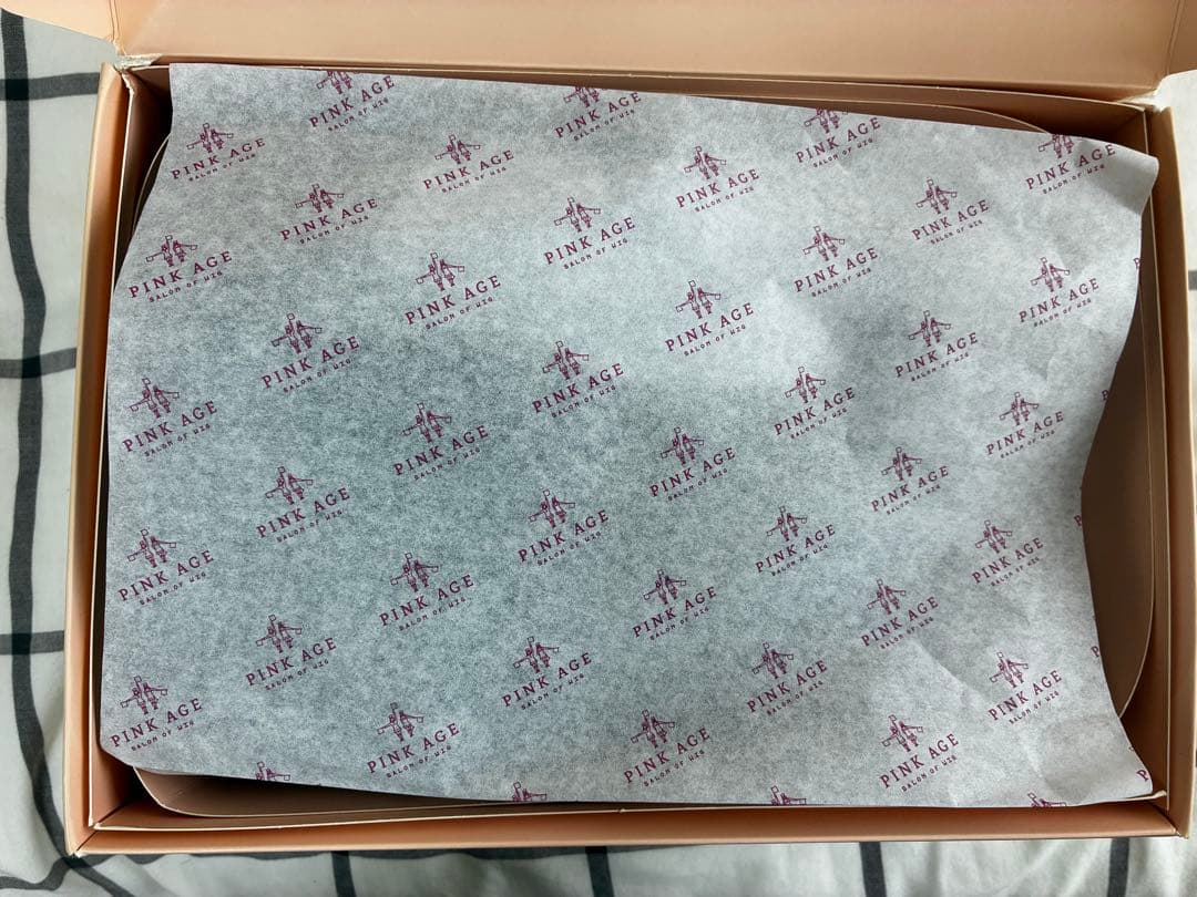 【新品未使用】ピンクエイジ　総手植えフルウィッグボブカットジェリーモースト原糸