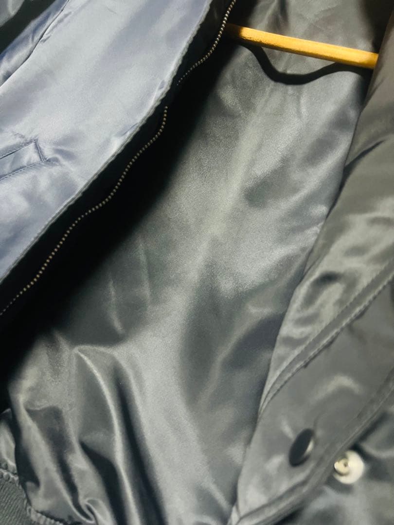 極名作 UNIQLO MA-1 2wayフライトジャケット 光沢 黒 紺 短丈