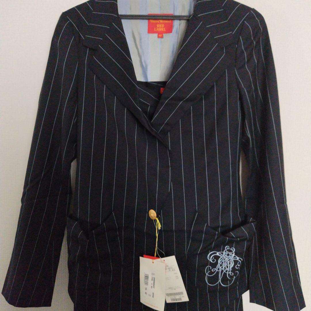 ２５日まで限定値下げ☆Vivienneスーツ上下セット　ジャケット 42