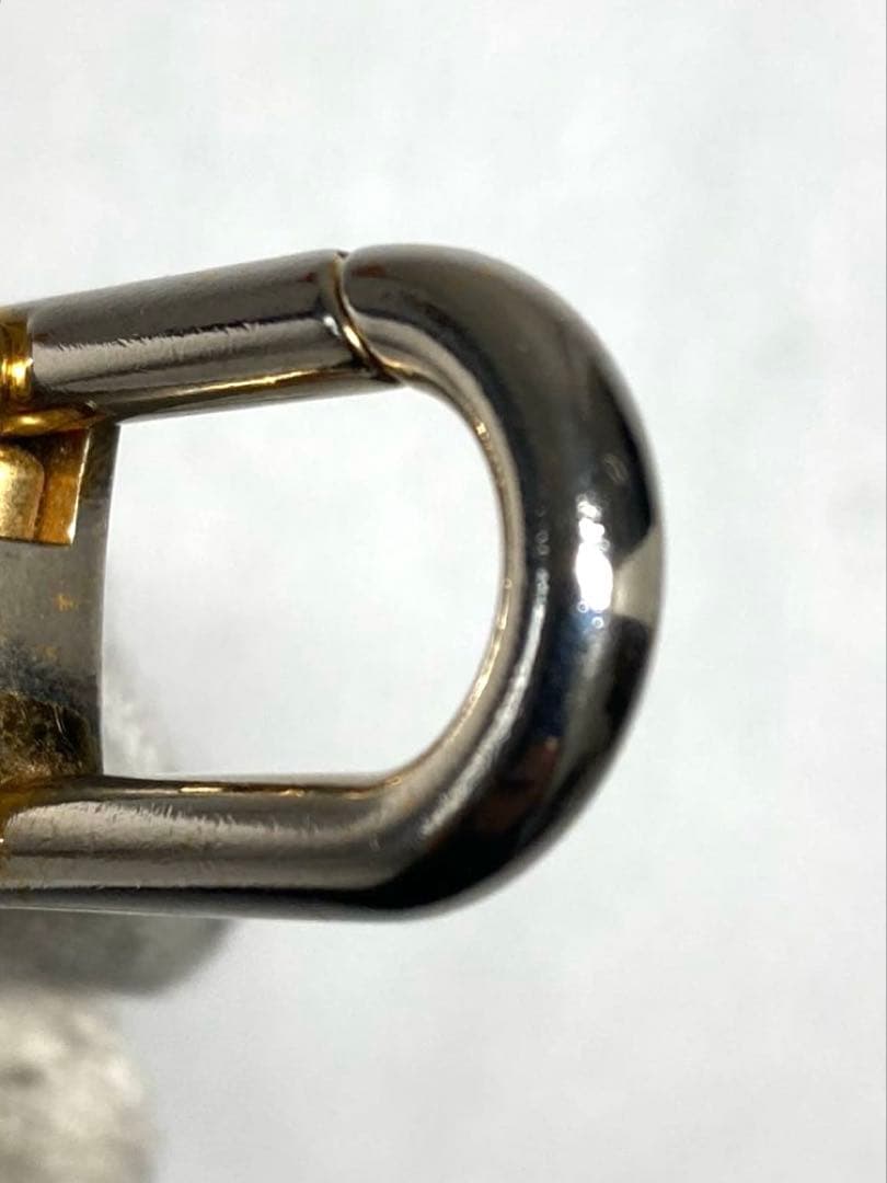 ルイヴィトン　ポルトクレ　LV ファセット　キーホルダー　チャーム　箱付き