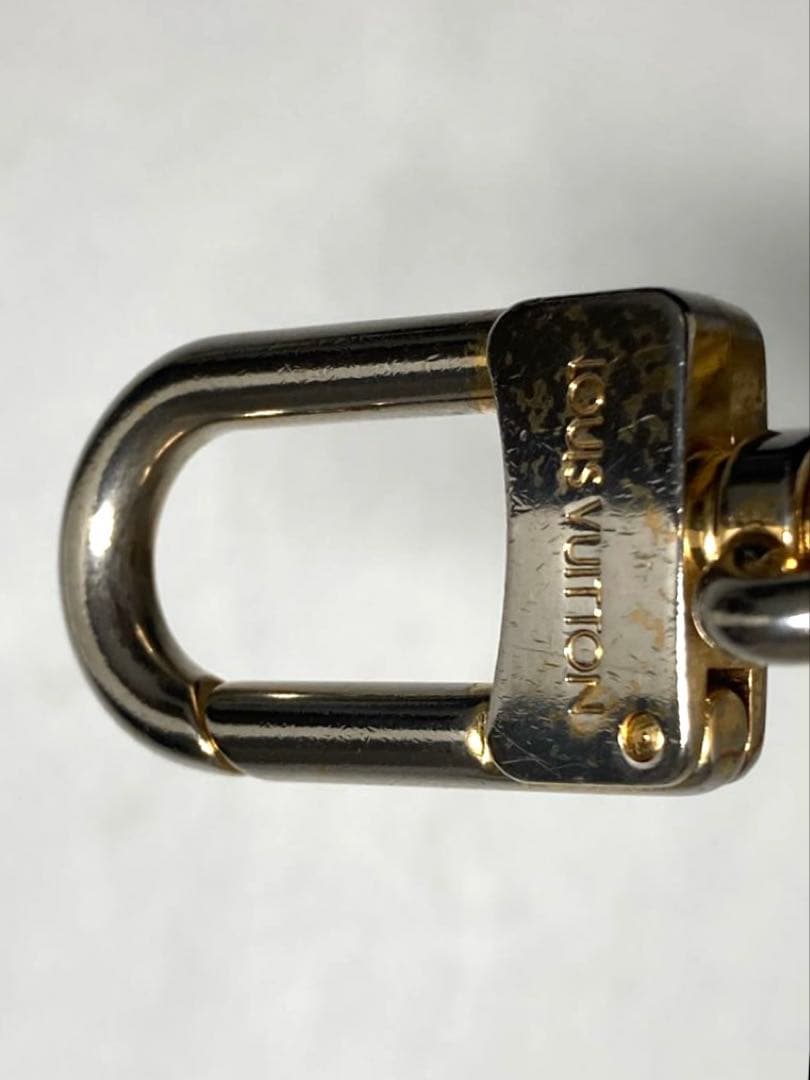 ルイヴィトン　ポルトクレ　LV ファセット　キーホルダー　チャーム　箱付き