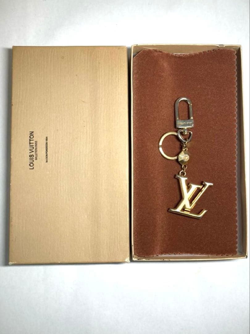 ルイヴィトン　ポルトクレ　LV ファセット　キーホルダー　チャーム　箱付き