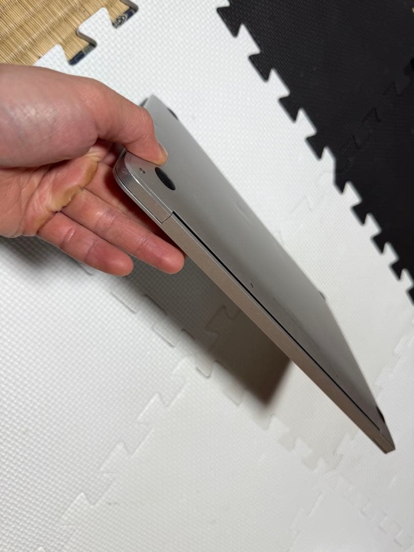 Apple MacBook Air M1 8GBメモリ256GB