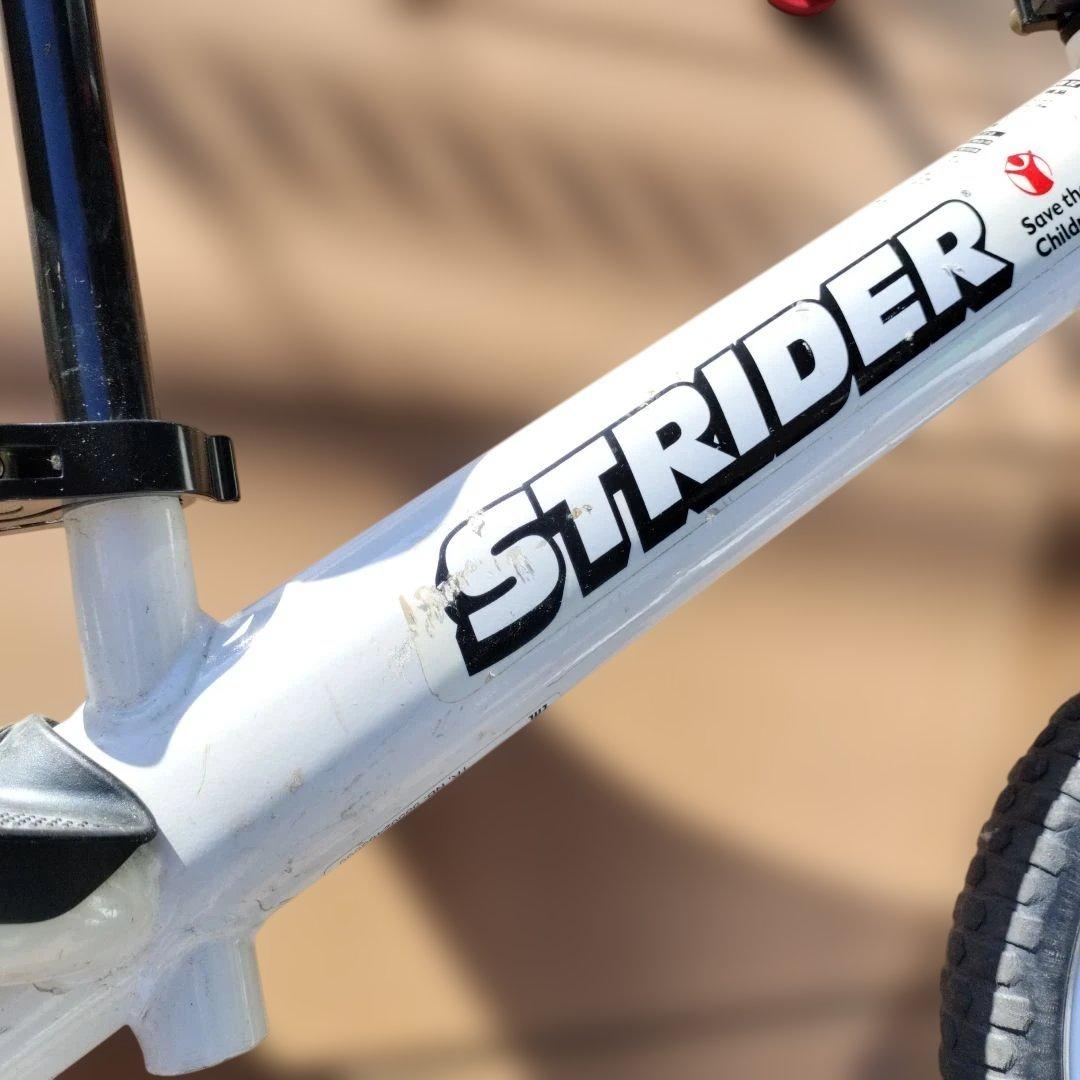 ストライダー　白　12インチ