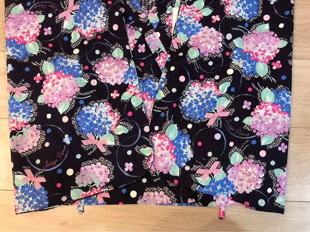 美品　メゾピアノmezzopiano浴衣2way 紫陽花リボン　ラメ　150