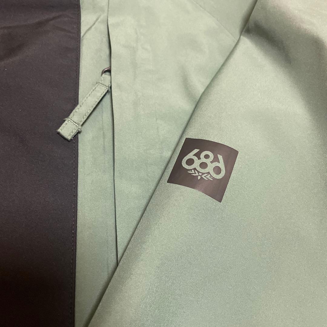 686 シックスエイトシックス　スノーボードウェア ジャケット