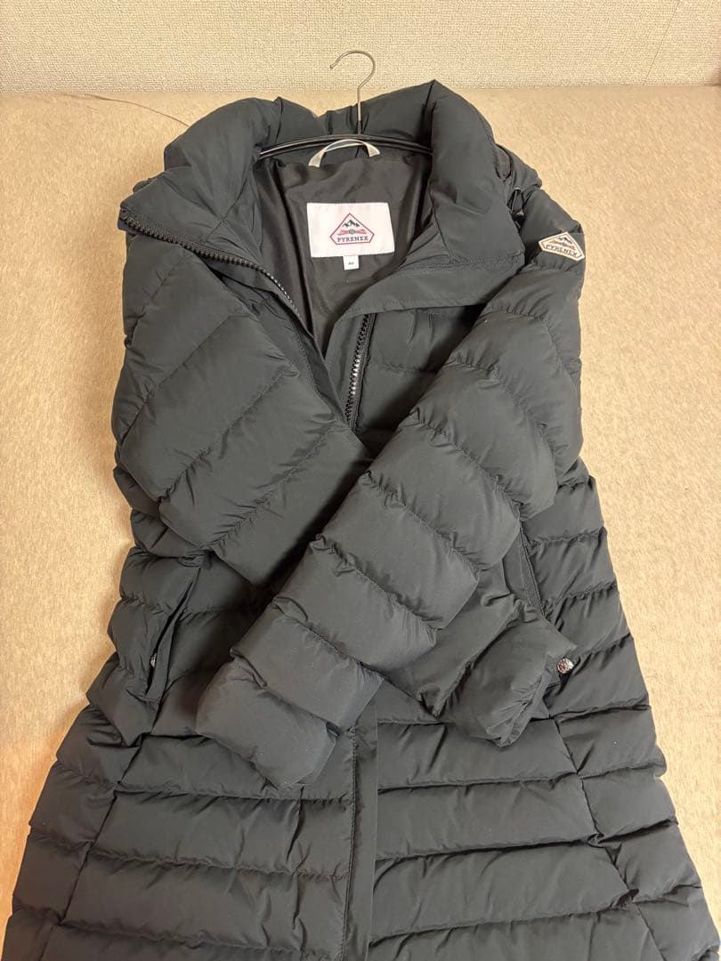 【美品】PYRENEX レディース ダウンコート HWS006 ブラック