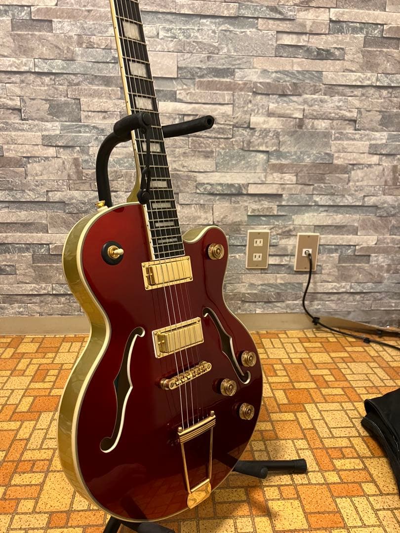 美品Epiphone Uptown Kat ES Ruby Red ／生産終了