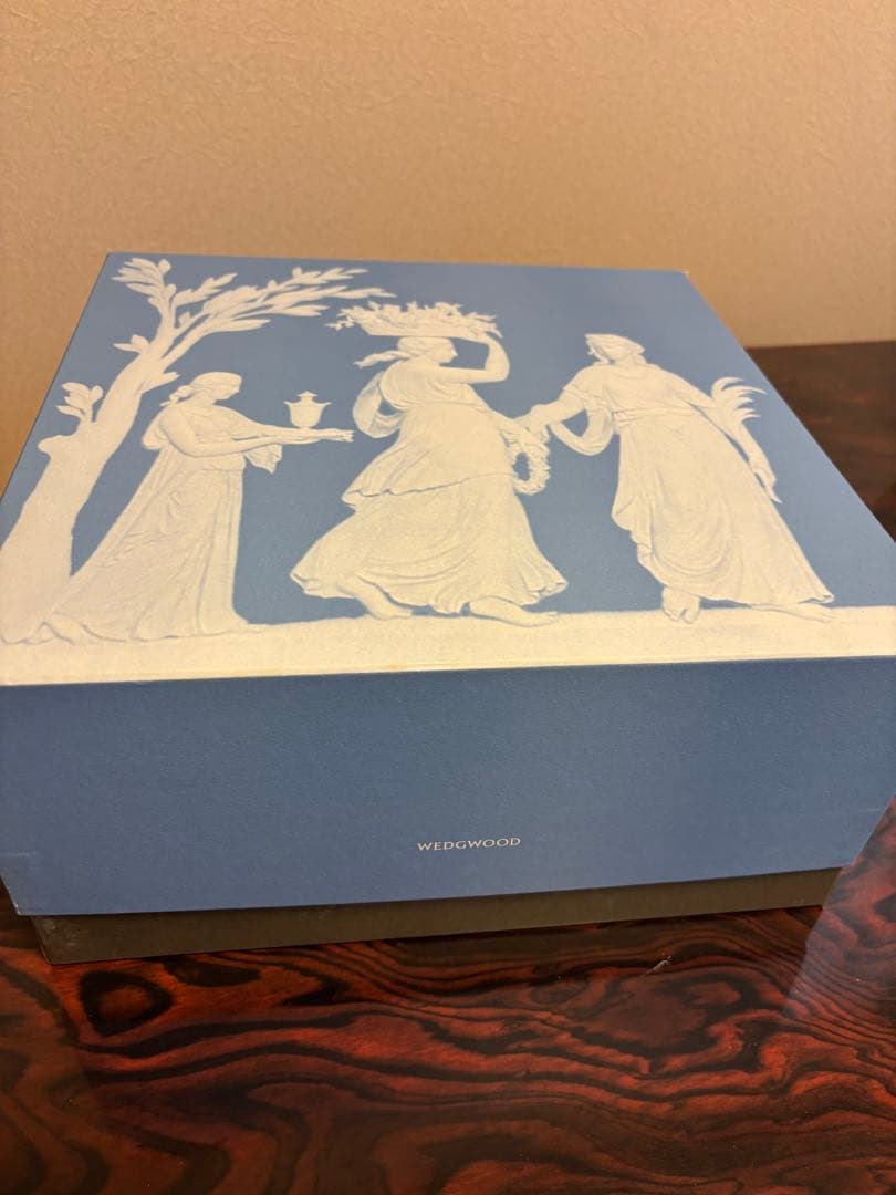 【新品未使用】 スィートプラム　プレート&カップ＆ソーサーセット