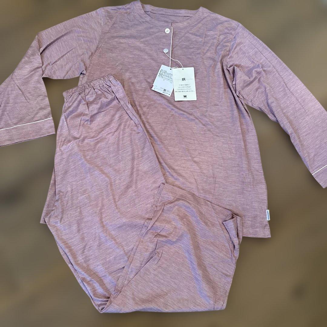 絹100％★ワコール　睡眠科学　さらっと快適　柔らかな肌触り　シルクパジャマ　L