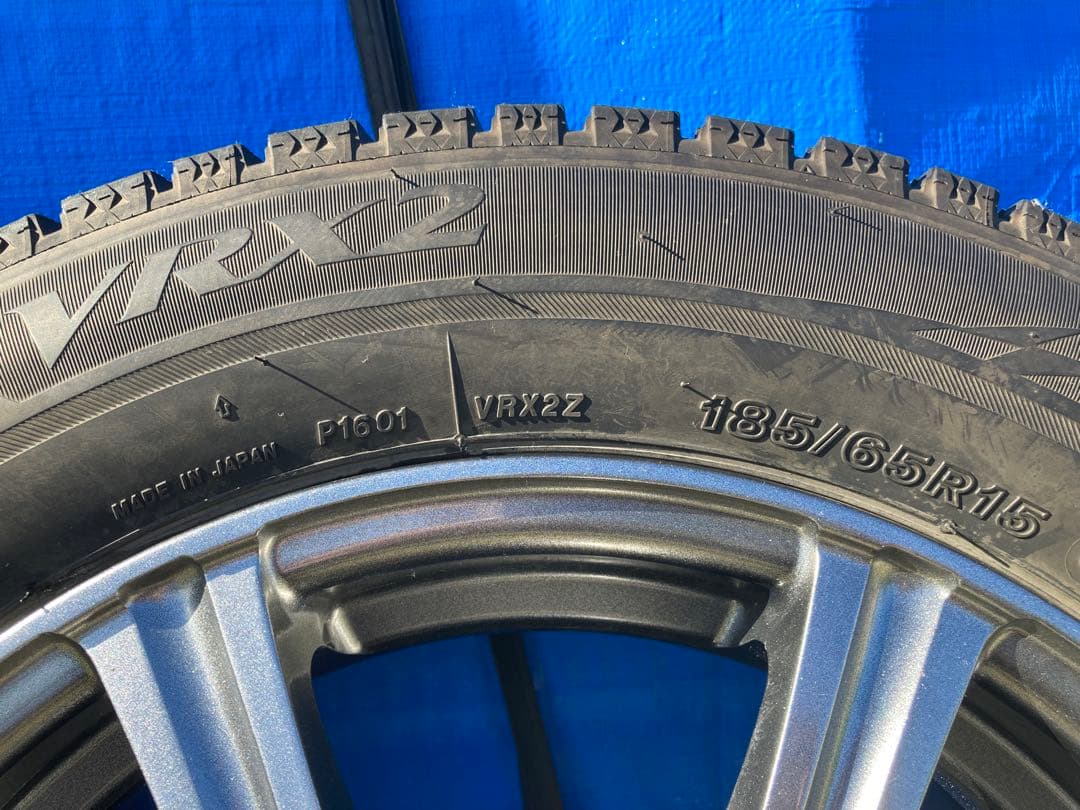 Eric様 ブリヂストン VRX2 185/65R15 スタッドレス4本セット