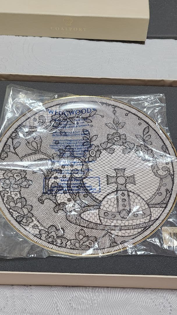 激レア☆　ヴィヴィアン×コールポート　プレート皿