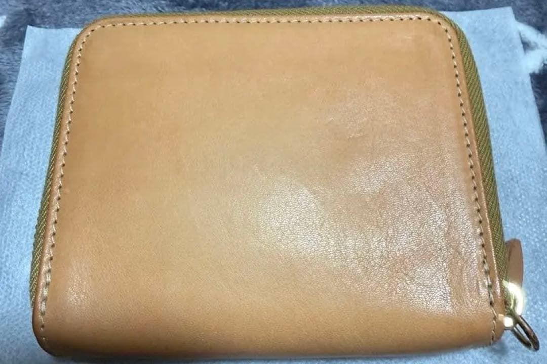 IL BISONTE ベージュ 折り財布