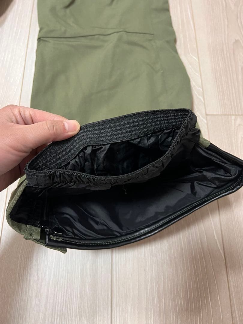 スノーボードウェア　ズボン