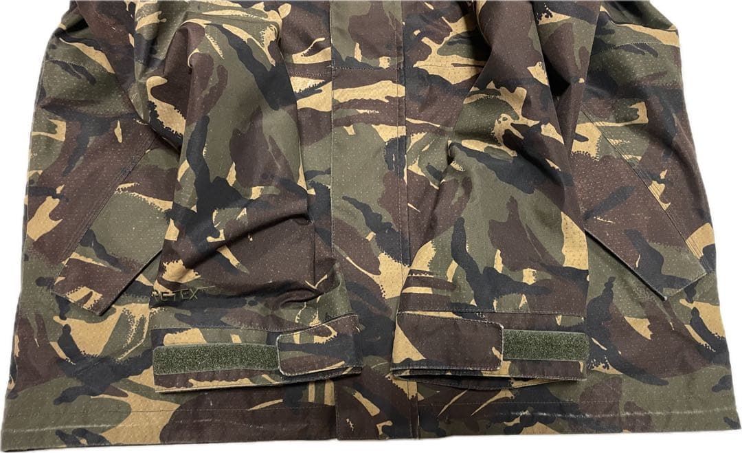 BURTON バートン GORE-TEX RADIAL JACKET 迷彩 M