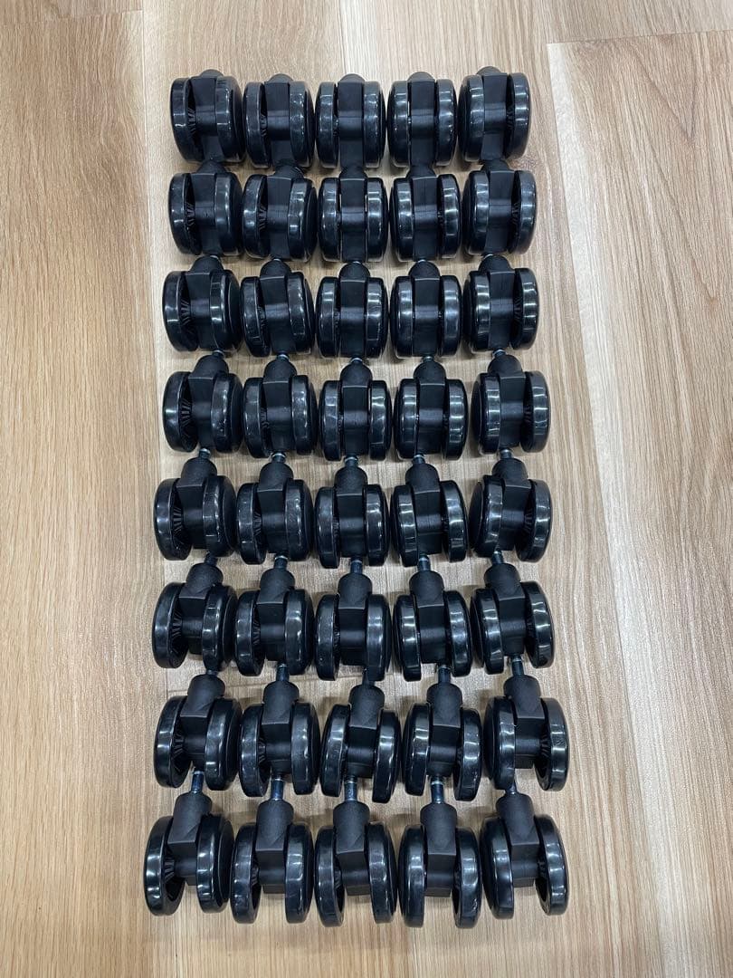 黒いプラスチックキャスター40個セット　バラ売り可能