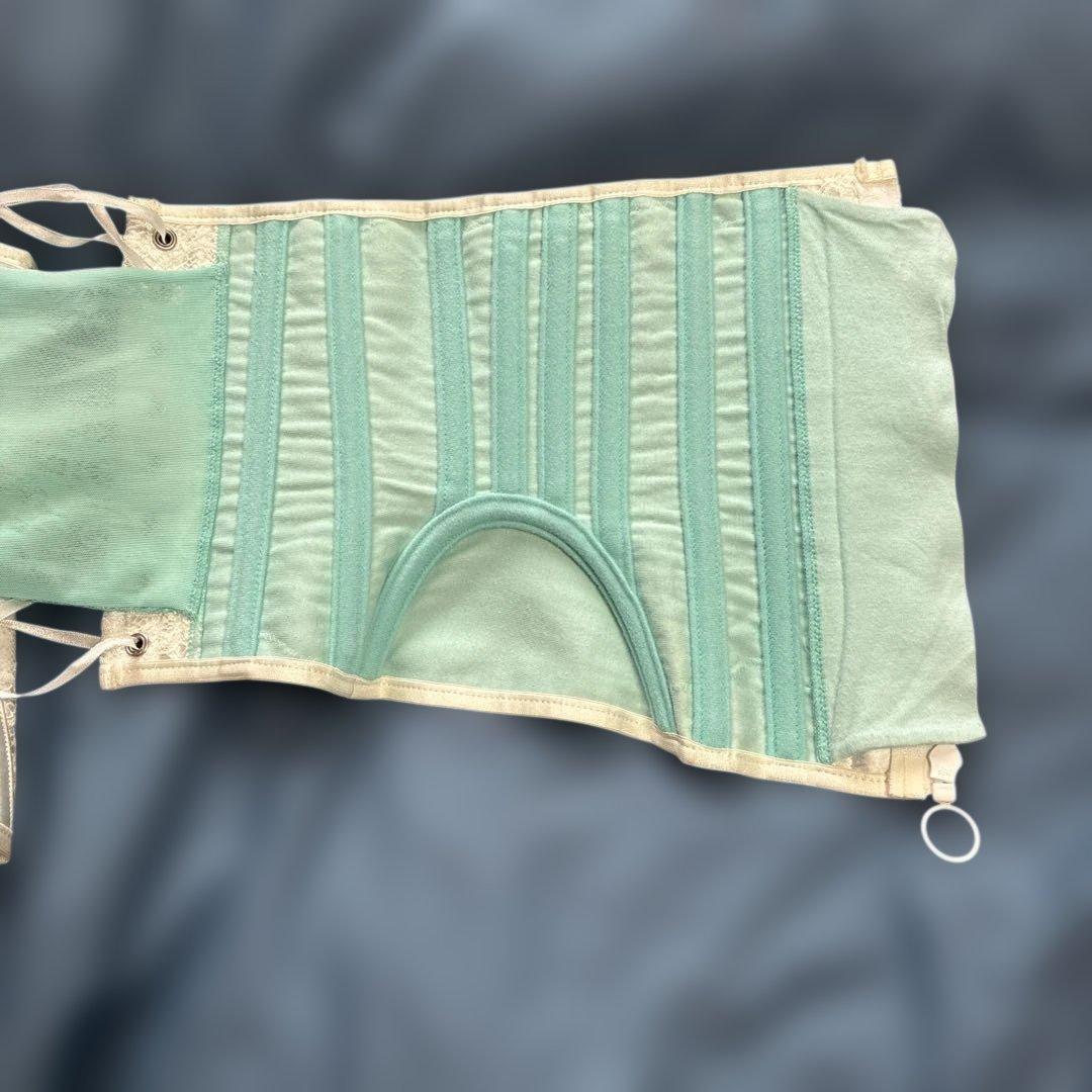 元鈴木さんコルセット　Miss Grace (ミスグレース) Mサイズ