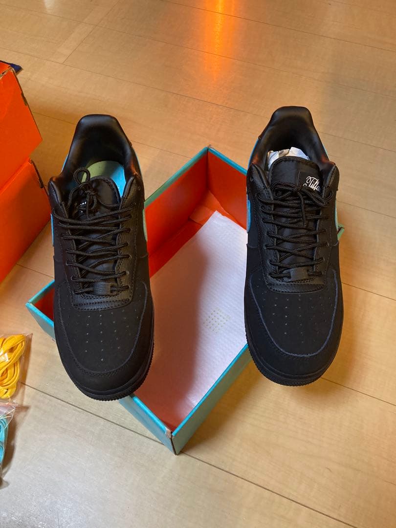 売切 Nike Air Force 1 adidas Supreme FCRB