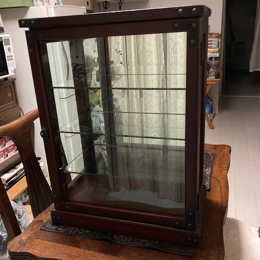 アンティークスタイル ガラスキャビネット