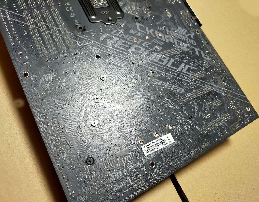 STRIX Z390-F GAMING　LGA1151