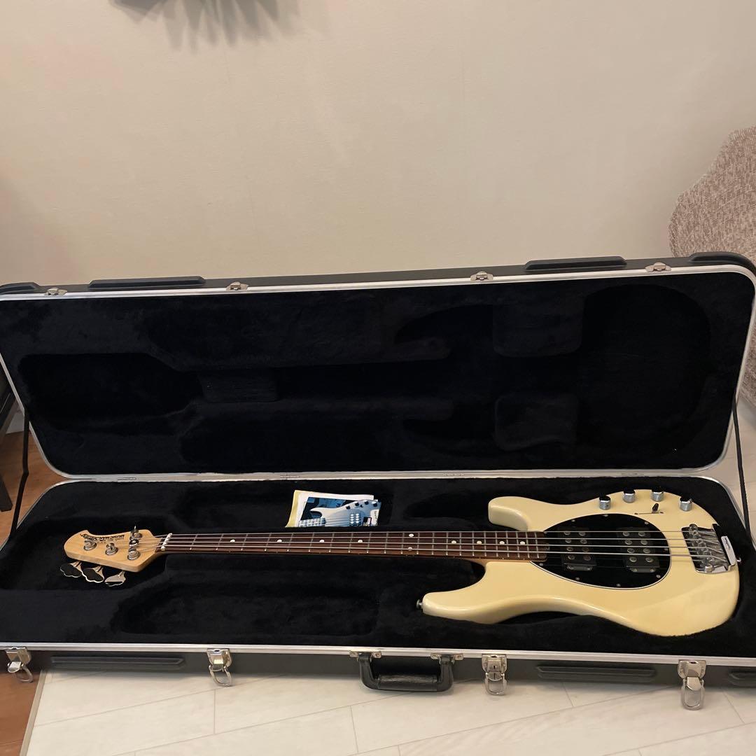 ベース MusicMan Sterling bass