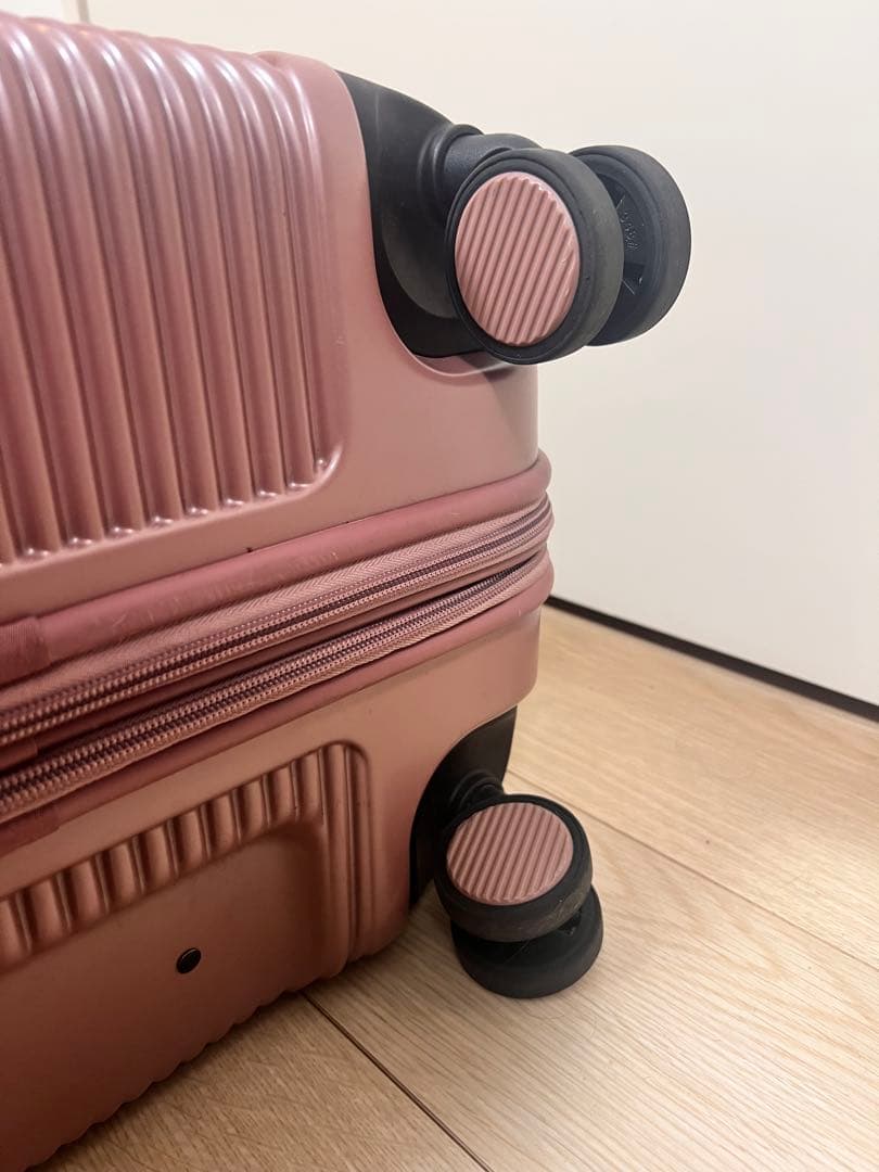 American Tourister キャリーケース　ピンク