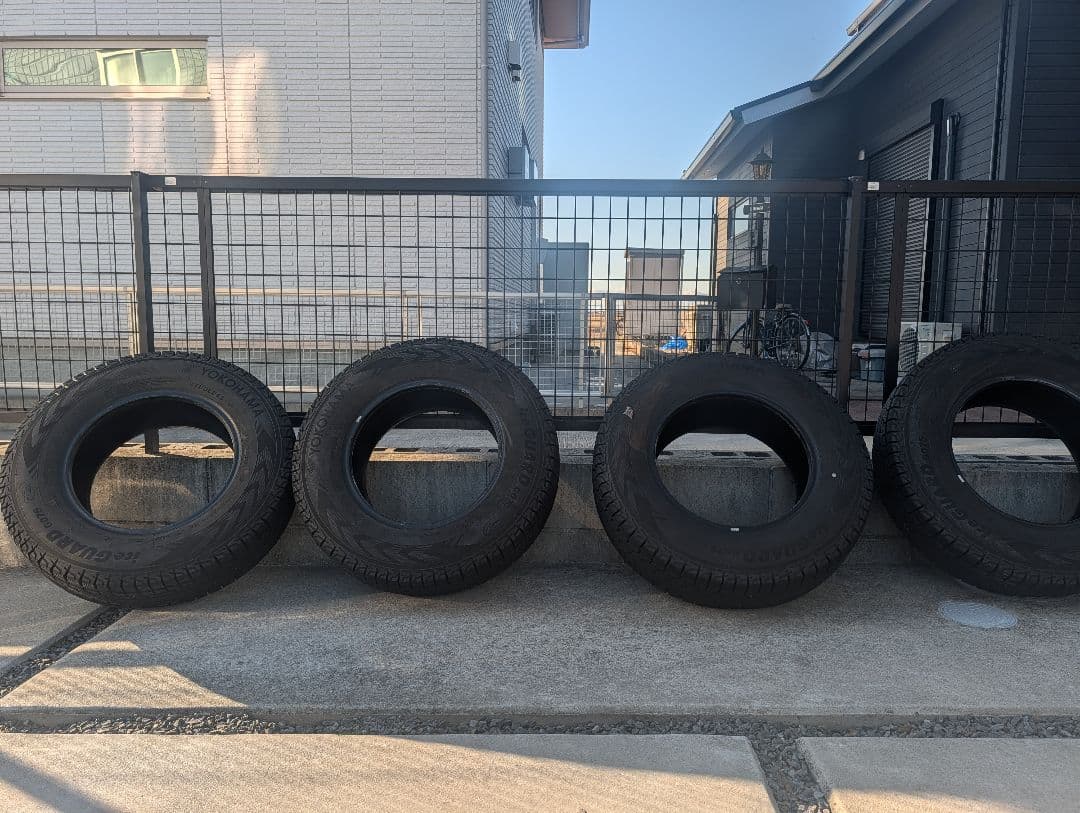 スタッドレスタイヤ 15インチ ４本セット　①