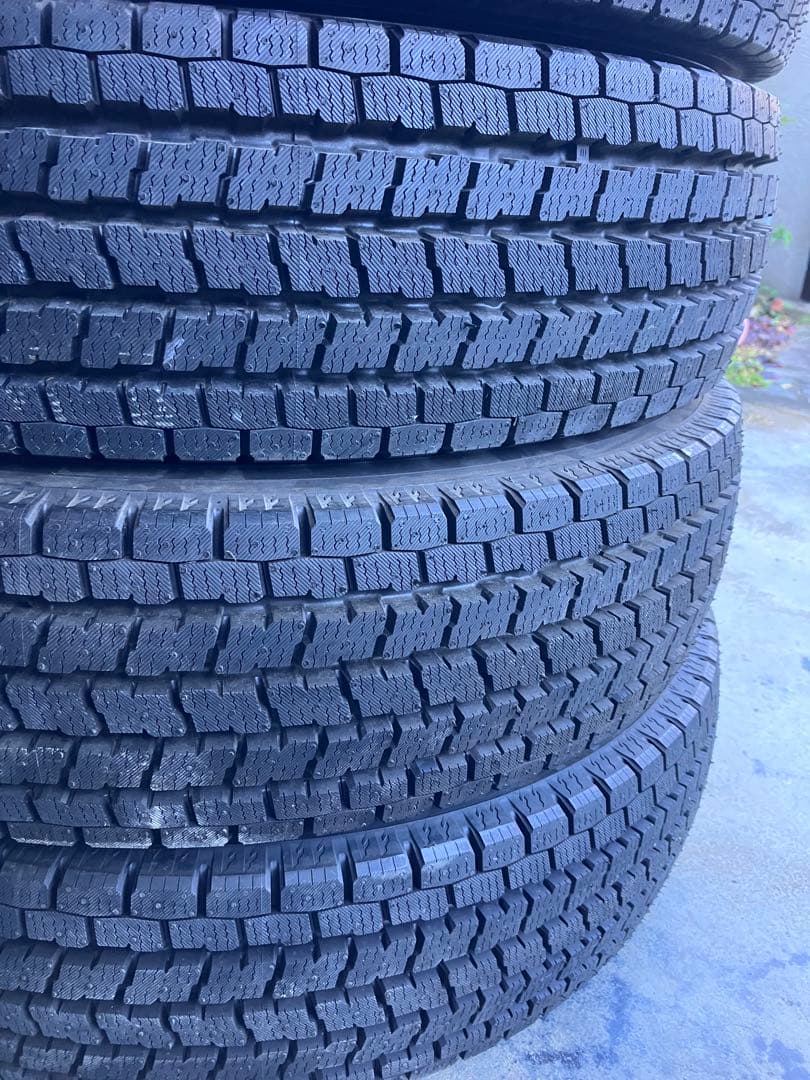 185/85/15 ヨコハマ　スタッドレス新品未使用品6本　アイスガード