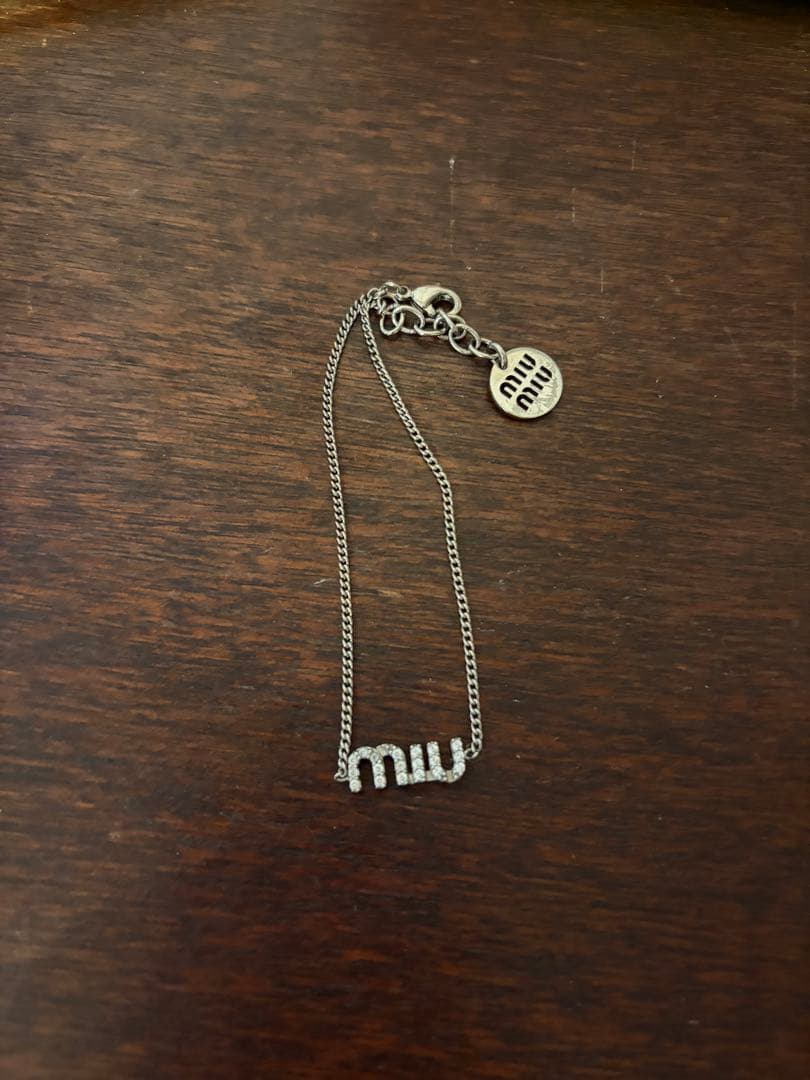 もん　miumiu ブレスレット