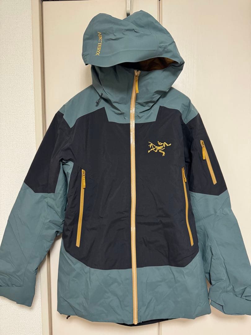 ARC'TERYX マウンテンパーカー グレー/ブラック
