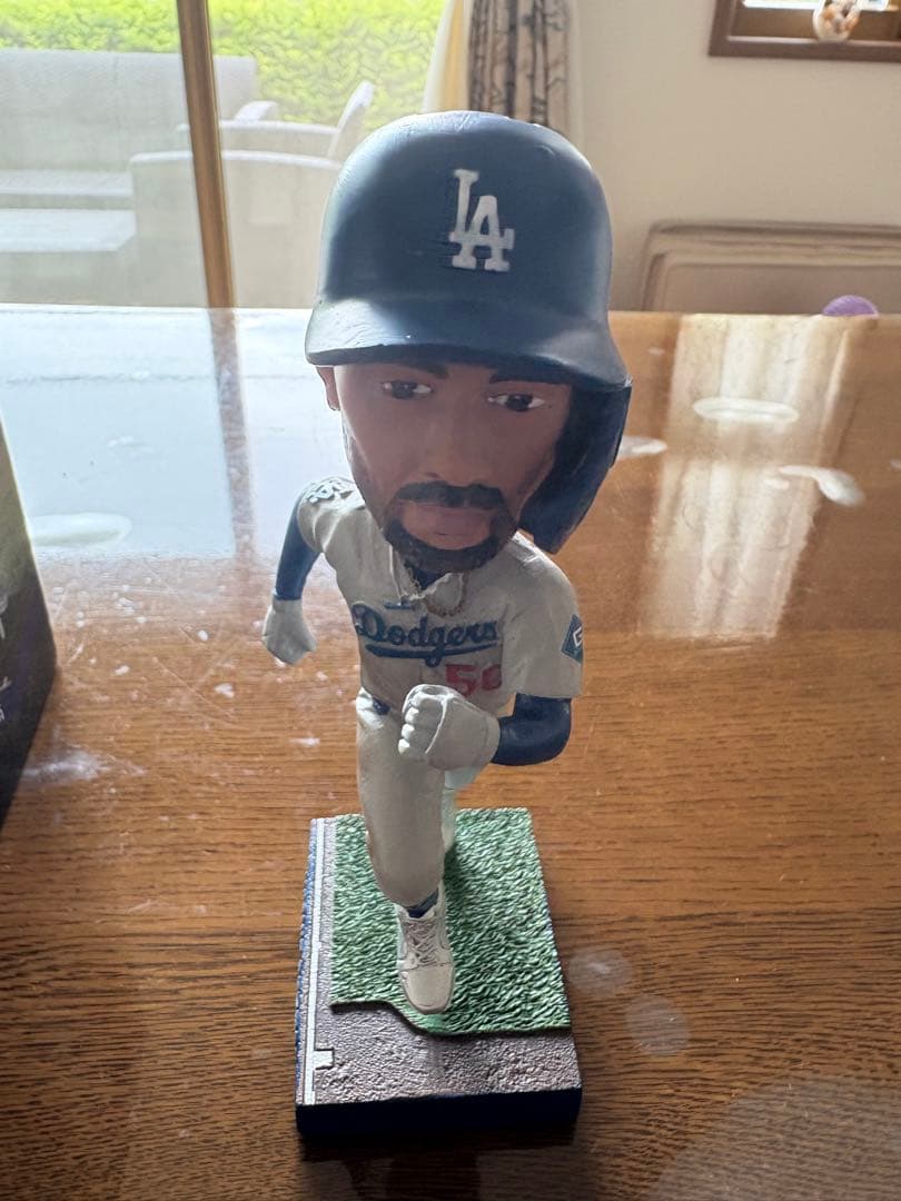 ムーキー・ベッツ ボブルヘッド ドジャース 5月13日 限定配布