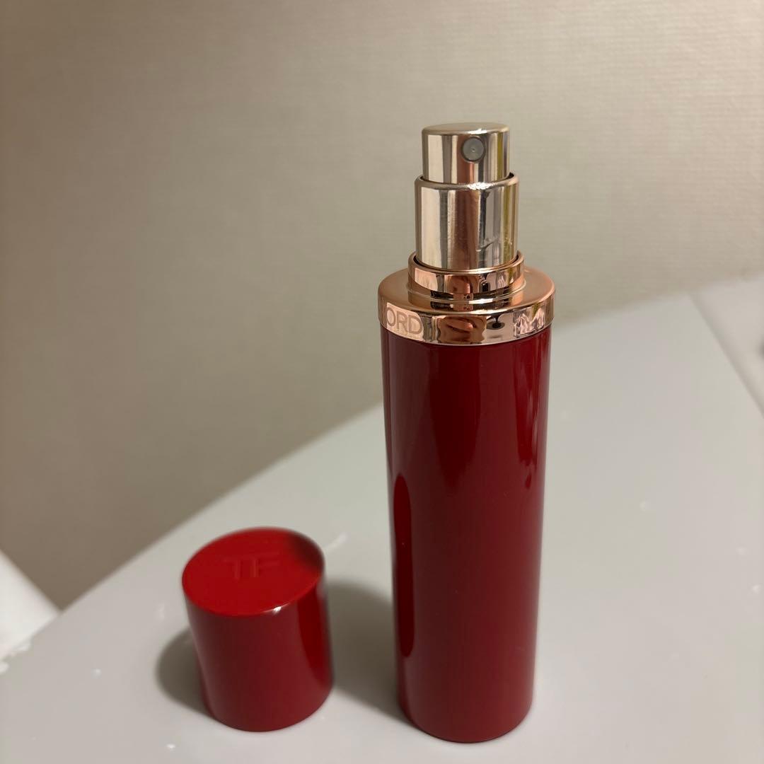 トムフォード ロストチェリー 香水