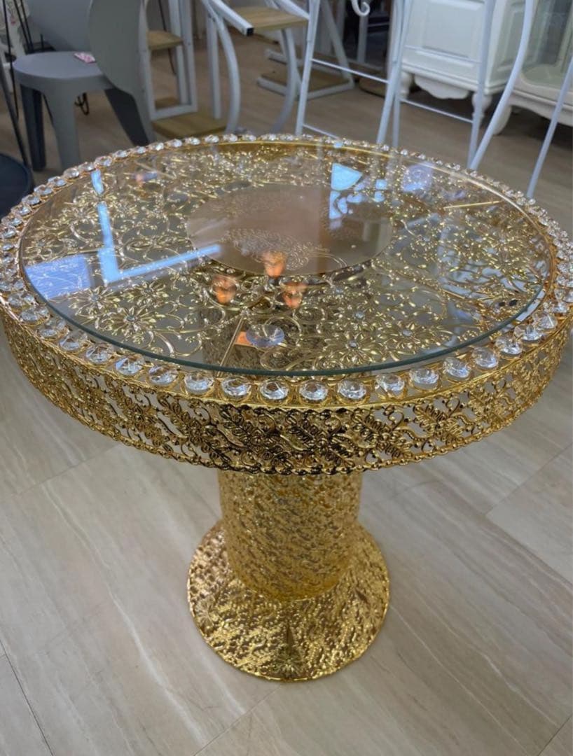 サイドテーブル　金運　運気UP